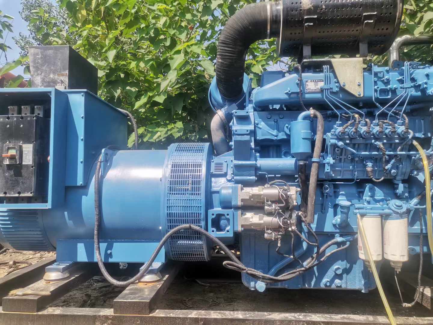 焉耆详细说明降低 800kW 柴油发电机输出电流波动的方法